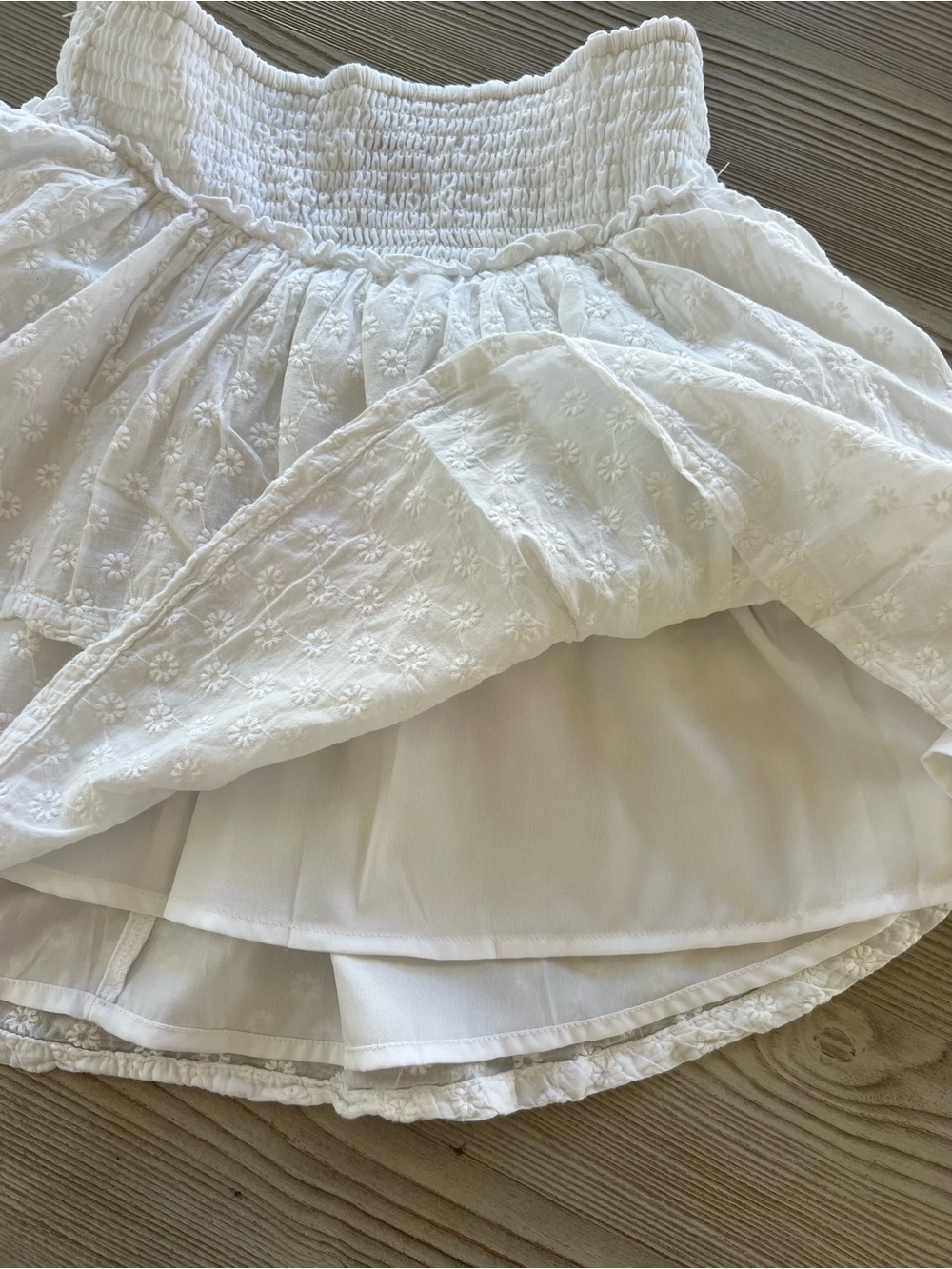 Hollister White Tiered Eyelet Skater Skirt - Picture 3 of 5